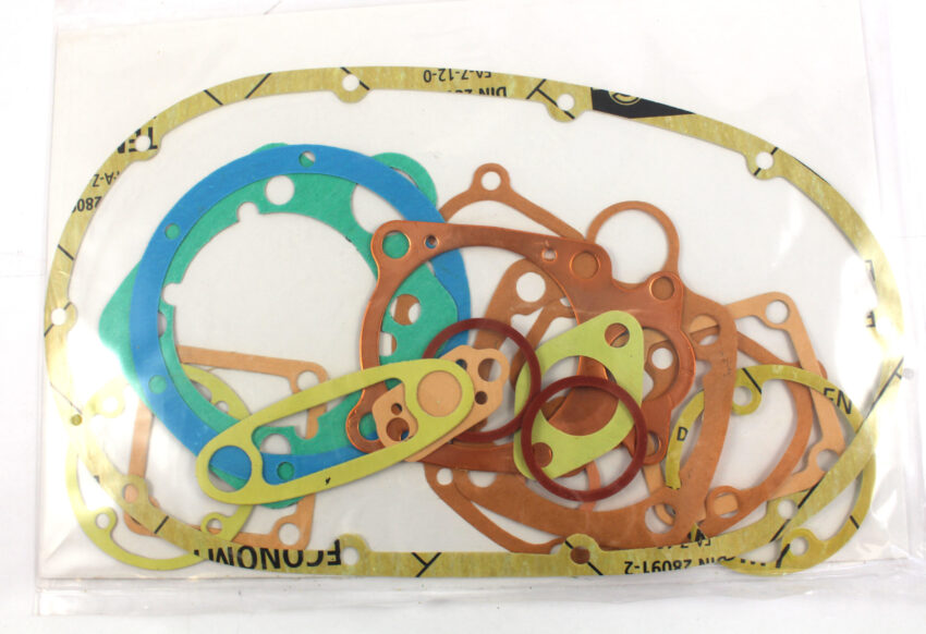SET--GASKETS (INCLUDES COPPER HEAD GASKET) - 1966-70 BSA B25