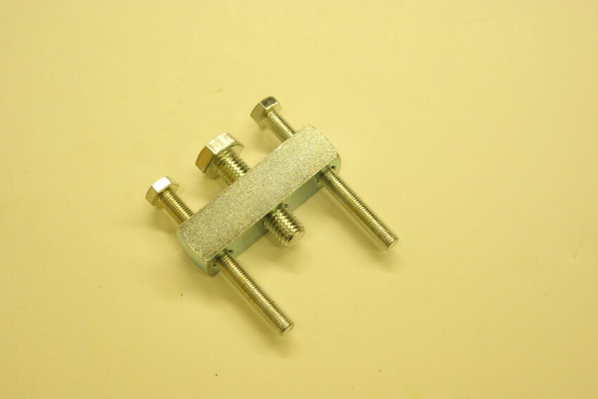 TOOL--CLUTCH EXTRACTOR - COMMANDO