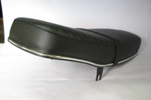 SEATCOVER w/BLACK PIPING -CHROME STRP-LEIGHTON -69-70 S-TYPE EARLY COMM ROADSTER