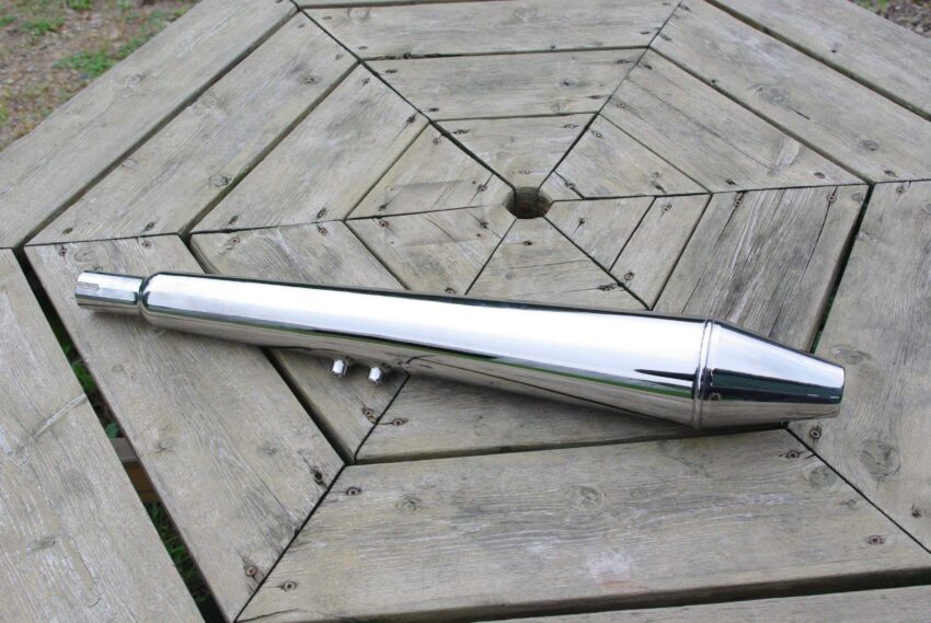 MUFFLER -MOUNTING BOSSES WELDED -STRAIGHT-THRU TYPE -TJW-COMM (EA)