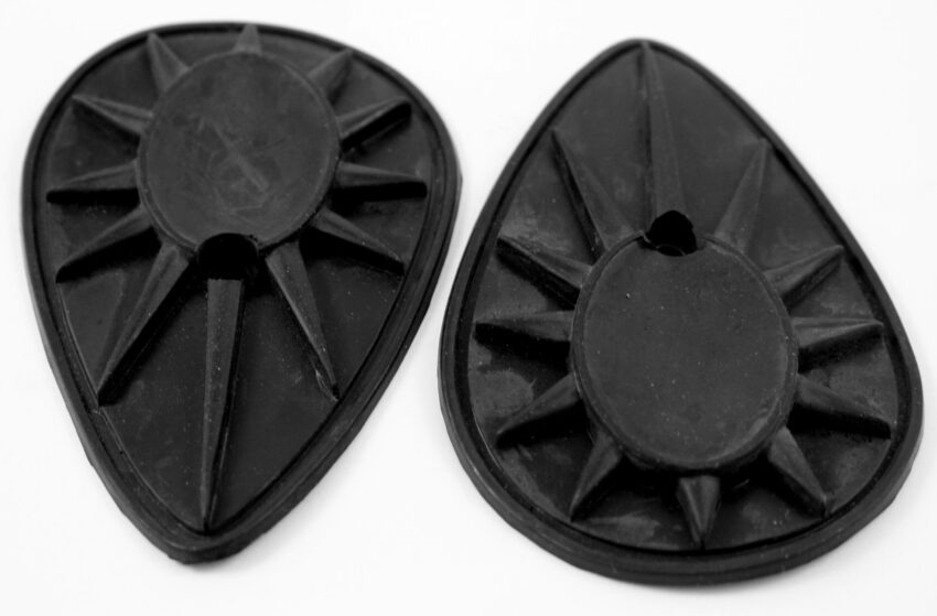 SUPPORT -BACKING SUPPORT FOR TANK BADGE -RUBBER -BSA (PR) - (SUPPORTS 40-8122/3)