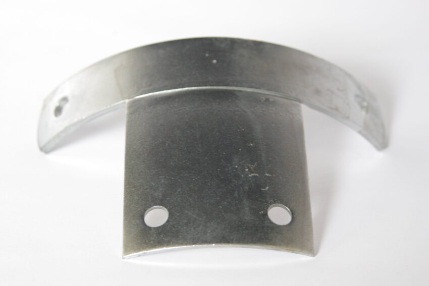 PLATE / STIFFENER - REAR MUDGUARD - NOS