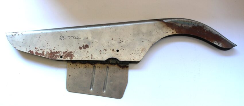 CHAINGUARD - (REQUIRES BOTTOM HOLE TO BE DRILLED 3/8") - 1965-69 BSA A65